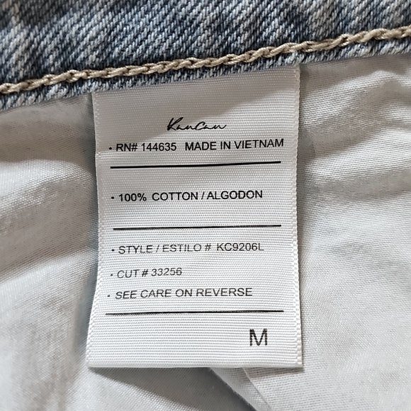 KanCan Zion Ultra High-Rise Distressed Shorts. Women's Size: W7/27x2.5L - Picture 7 of 10